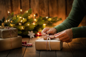 Dos and don’ts of pitching holiday gift guides